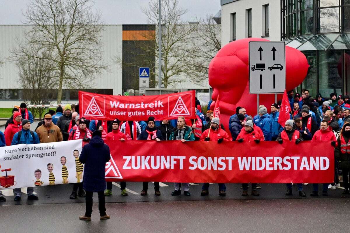 Warnstreik auch bei Volkswagen in Chemnitz