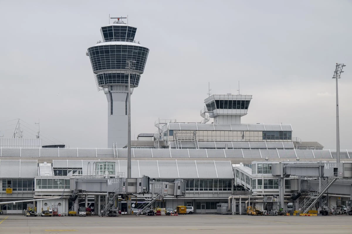 Feuer am Münchner Airport: Flugbetrieb eingestellt