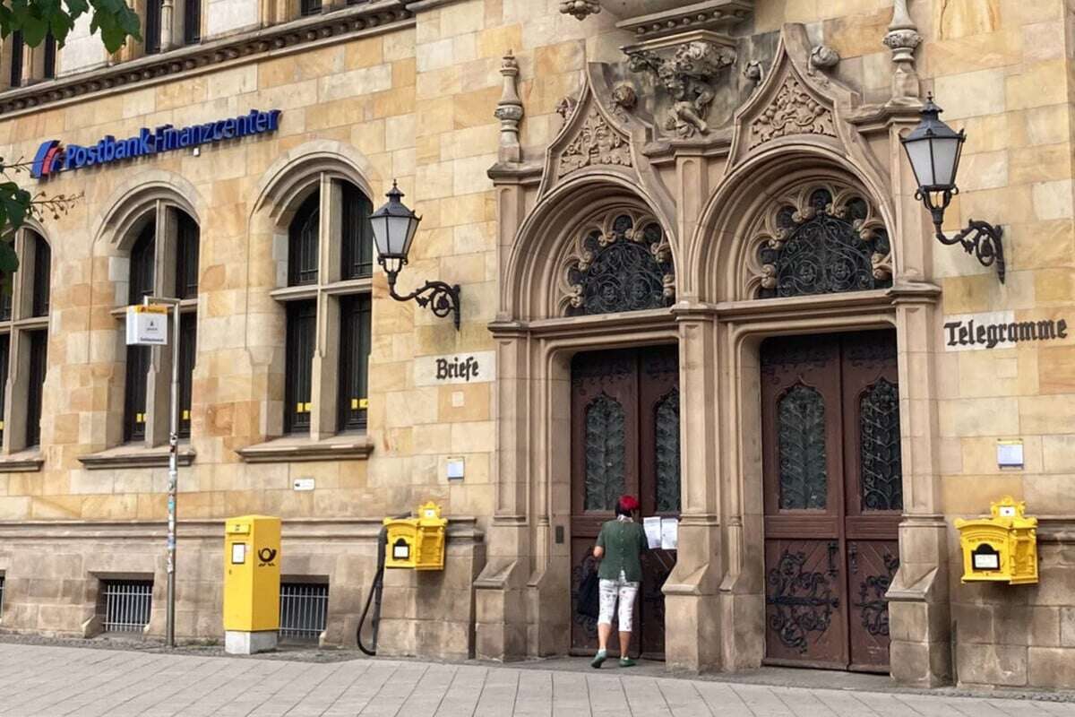 Anschlag mit Buttersäure: Justizgebäude und Bank im Breiten Weg evakuiert