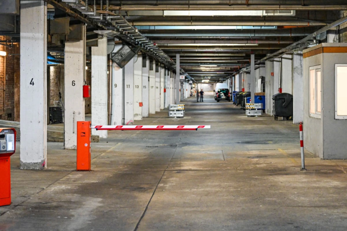 Prager Straße: Im Bröckel-Parkhaus werden schon die Verträge gekündigt