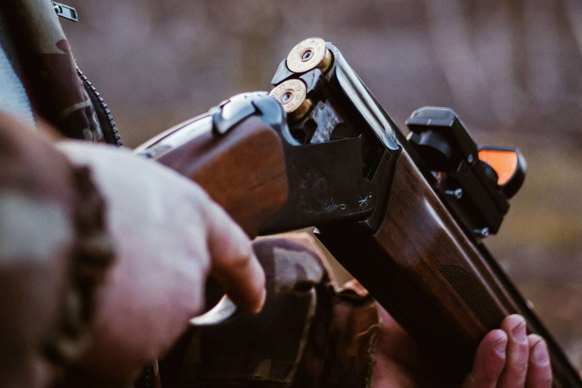 Mit Jagdgewehr: Vierjähriger schießt seinem Vater den Fuß weg