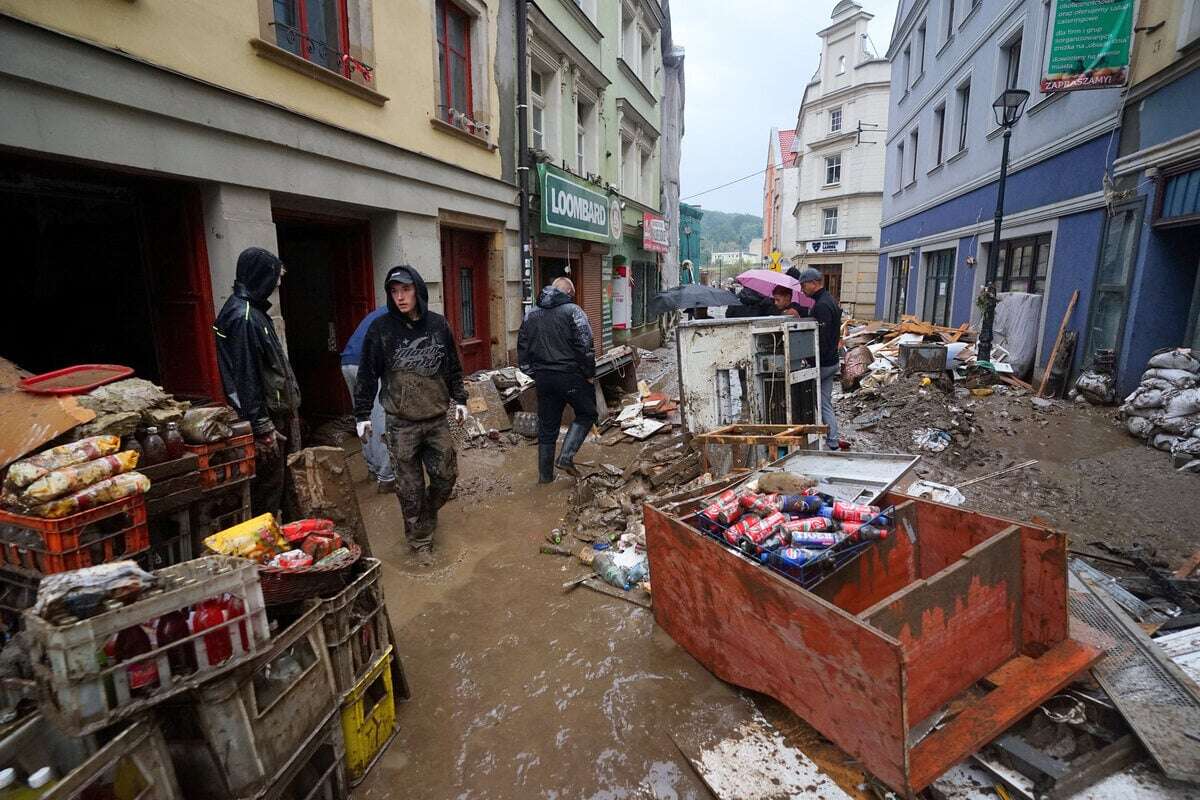 Hochwasser im Liveticker: Polnische Innenstadt sieht aus wie nach Bombenexplosion