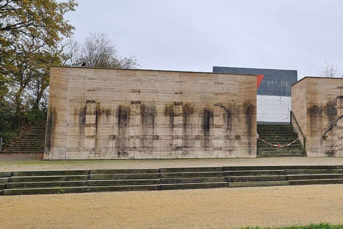 Nach Anschlag auf Denkmal: Zwickauer Rathaus setzt Belohnung aus