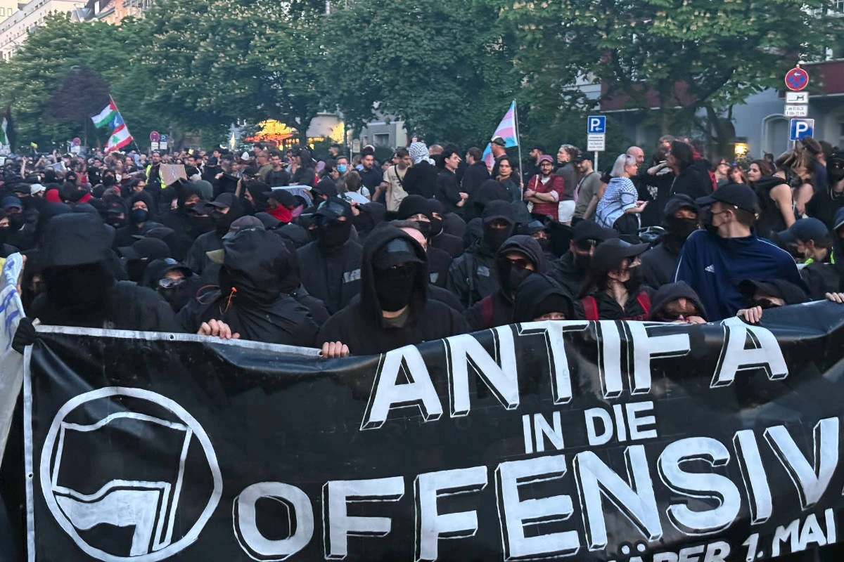 Großaufgebot zum 1. Mai: Polizei rüstet gegen Linksextreme auf