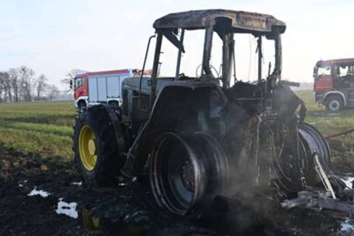 Traktor in Flammen: Feuerwehr bei Gardelegen im Einsatz