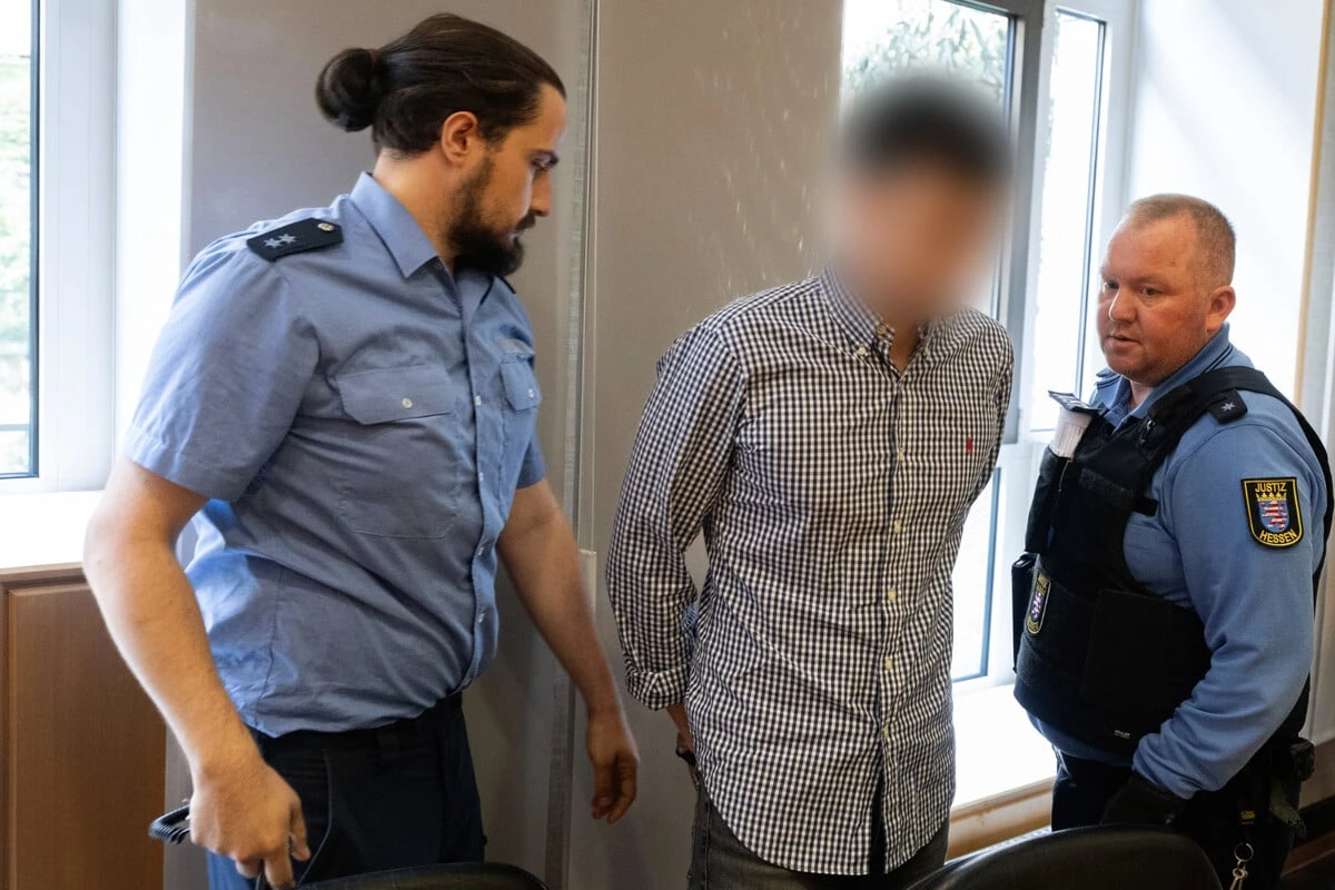 Junioren-Kicker unter Drogen gesetzt und missbraucht: Trainer gesteht vor Gericht