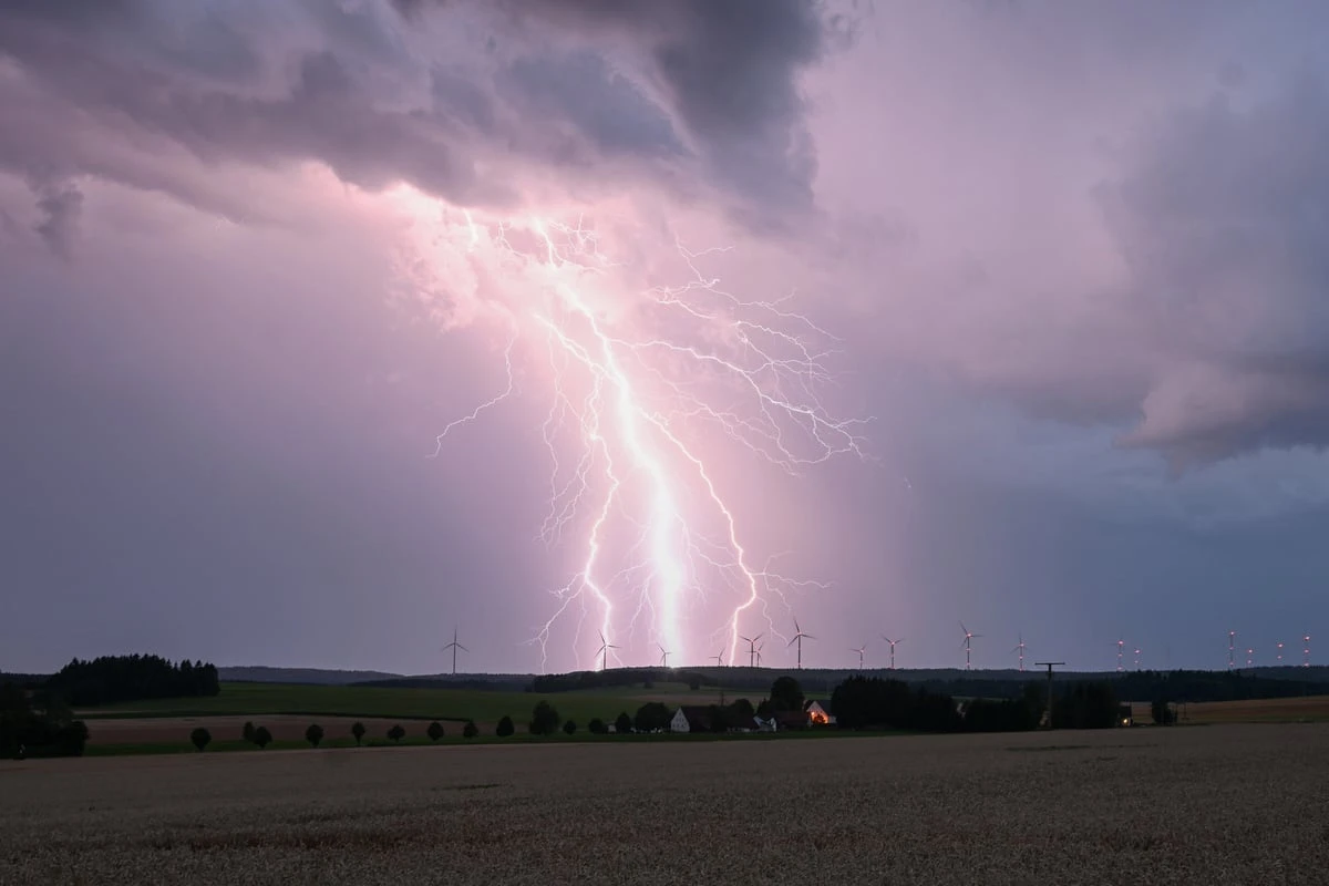 Heftiges Unwetter am Sonntag in Thüringen angekündigt