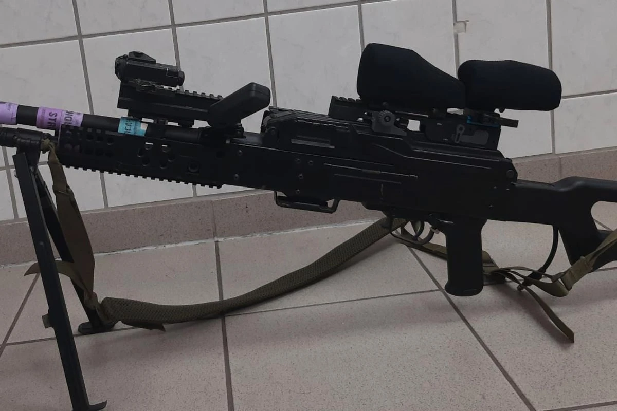 An sächsischer Grenze gestoppt: Autofahrer wollte mit Waffen ins Kinder-Ferienlager