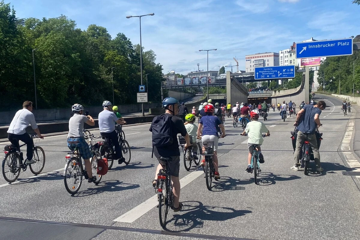 Tausende Radfahrer bei Sternfahrt in Berlin: Was Autofahrer wissen müssen