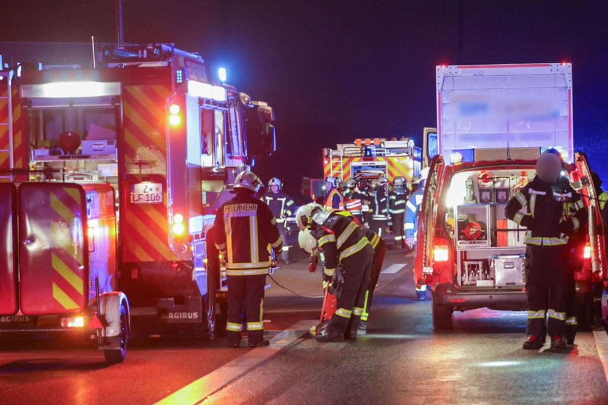 Laster stoppt auf Beschleunigungsstreifen: A4-Auffahrt in Sachsen blockiert