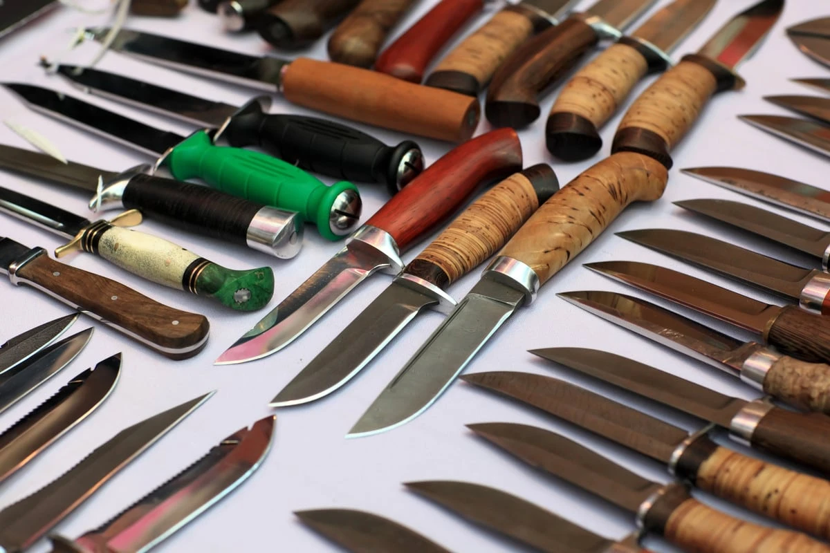 Verletzungsgefahr im Hausmüll: Wie kann man Messer entsorgen?
