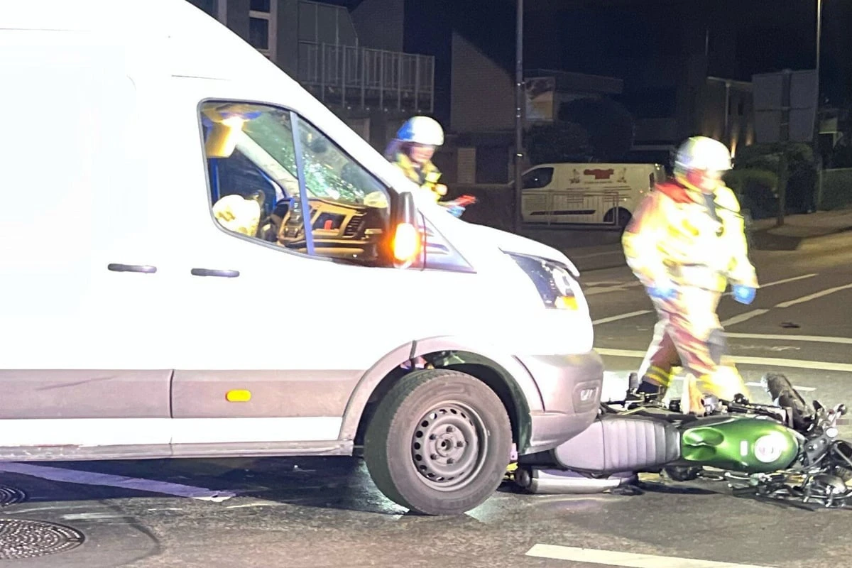 Mit 0,6 Promille: Ford-Fahrer rammt Biker aus Köln in Lebensgefahr