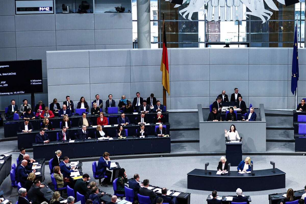 Bundestagswahl: Asyl-Gesetz gescheitert! Mehrheit lehnt CDU-Entwurf ab