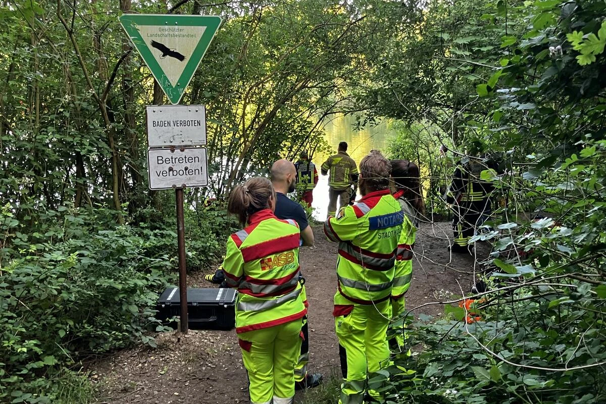 Suchaktion in Kölner See: Polizei und Feuerwehr vor Ort