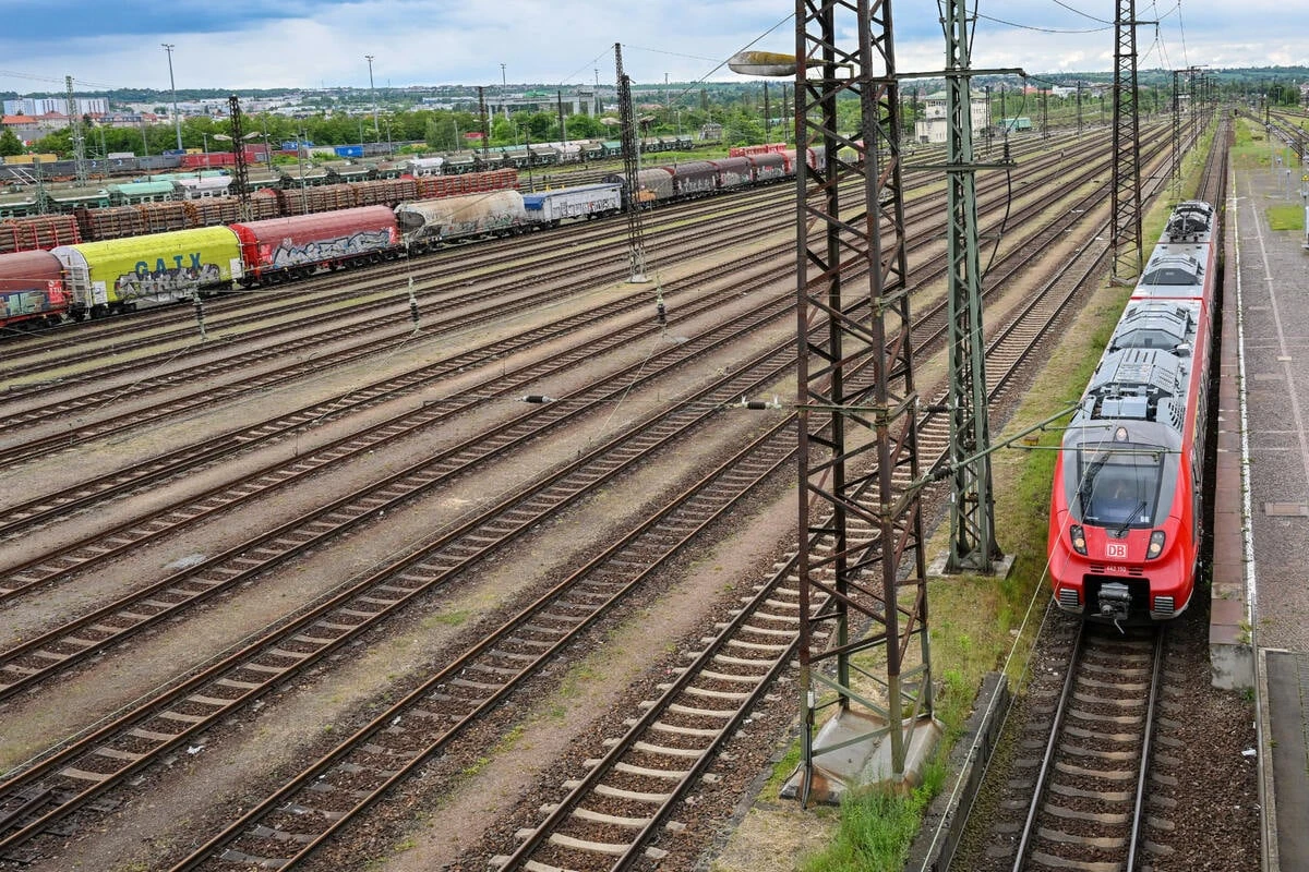 Marode Masten machen Probleme: Vorzeitige Sanierung an Dresdner Güterbahnhof notwendig