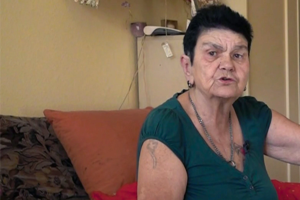 Regina lebt zu Hause in Angst: 