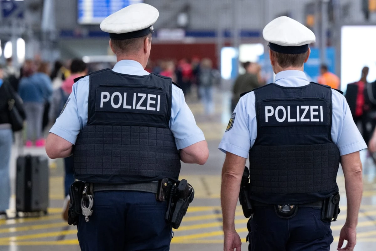 Schlimme Szenen im Hauptbahnhof: 15-Jährige greift anderes Mädchen unvermittelt an