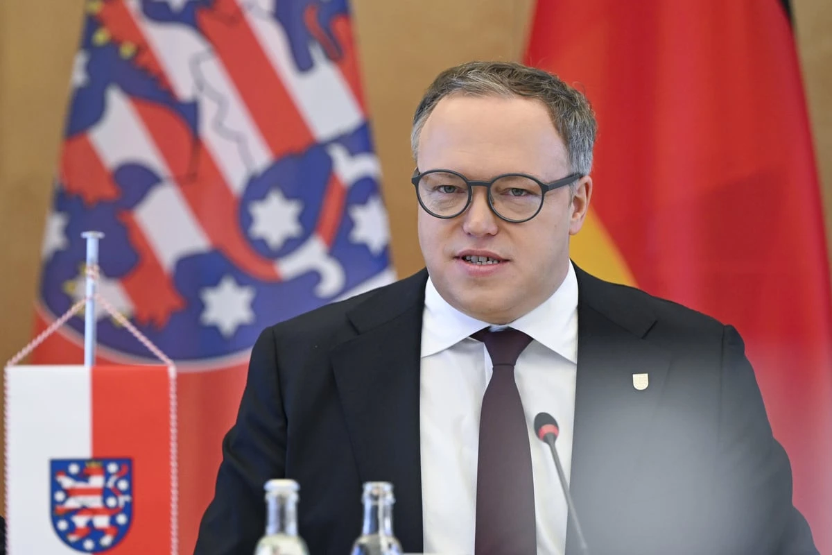 Gemischte Reaktion zum Koalitionsvertrag aus Thüringen