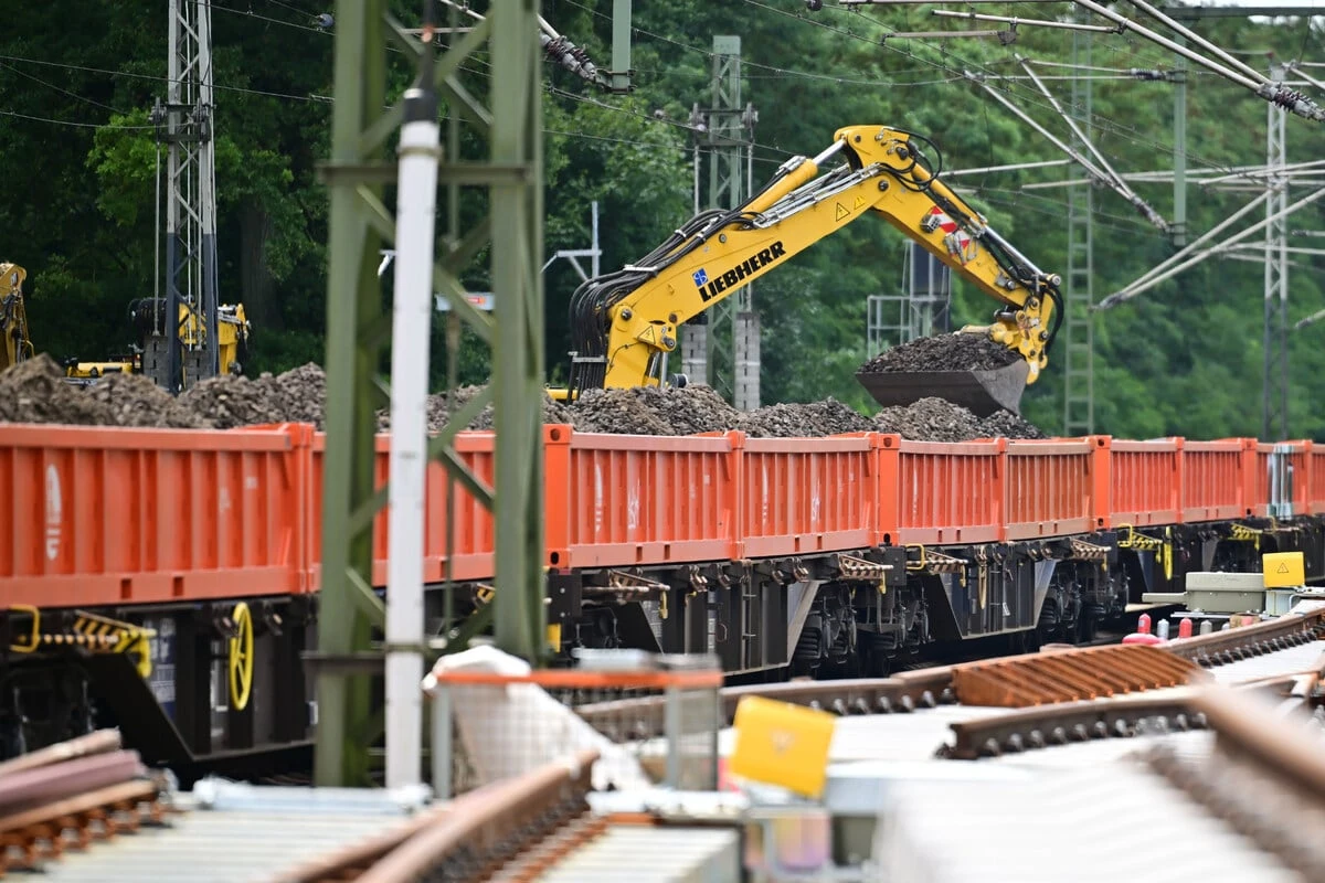 Panne bei Generalsanierung zwischen Berlin und Hamburg: Foto zeigt Zwischenfall