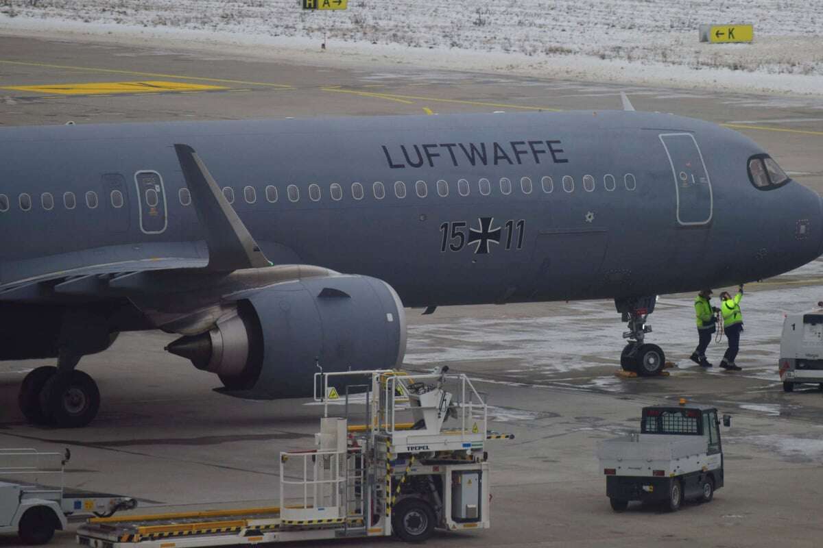 Maschine der Luftwaffe landet in Dresden: Wer war denn hier an Bord?