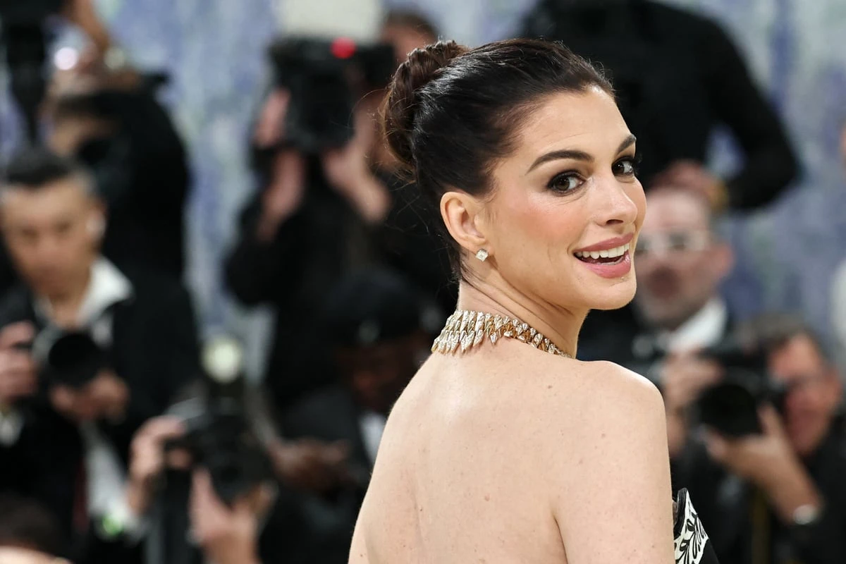 Hat sie ein Facelifting machen lassen? Anne Hathaway räumt endgültig mit Gerüchten auf