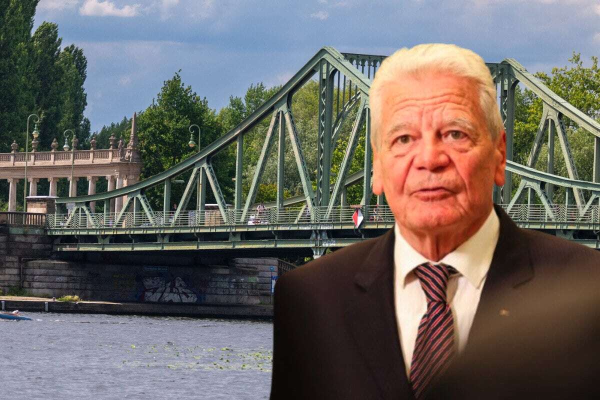 Ex-Bundespräsident Gauck feiert Mauerfall an Glienicker Brücke