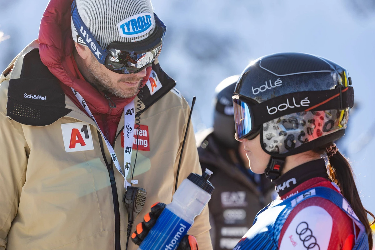Schlammschlacht im Ski Alpin: Sportler und Trainer gehen öffentlich aufeinander los