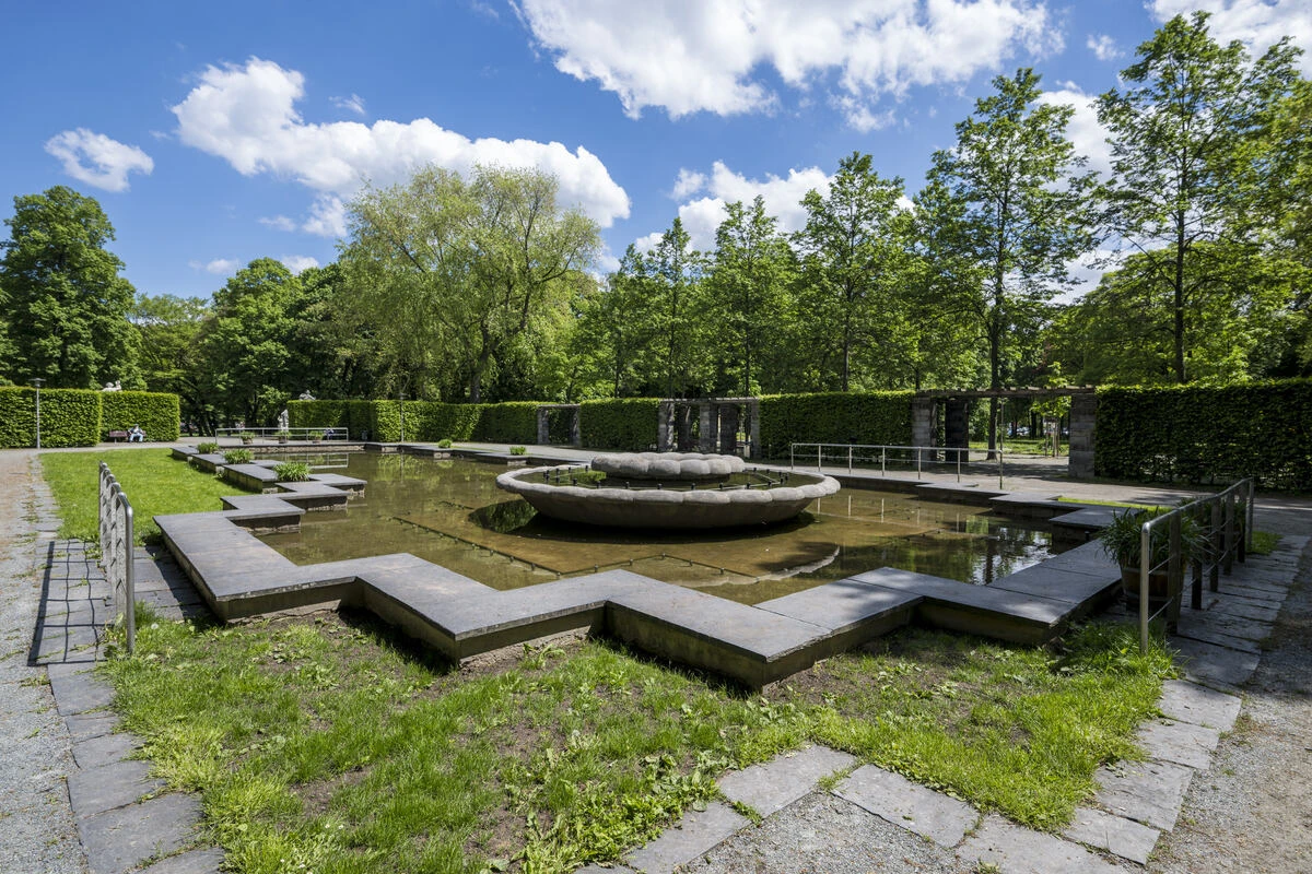 Brunnen am Chemnitzer Schloßteich defekt