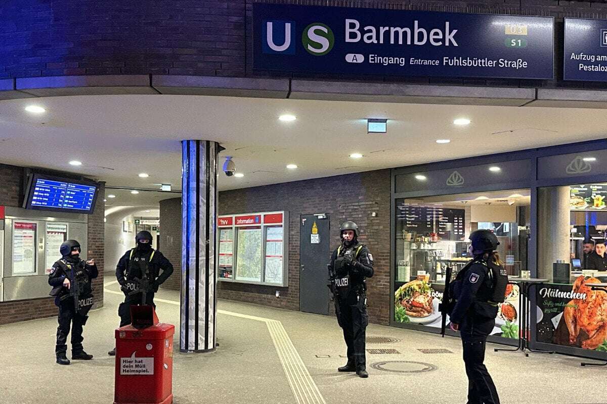 Großeinsatz an U- und S-Bahnhof! Mann wird mit Gaspistole angegriffen