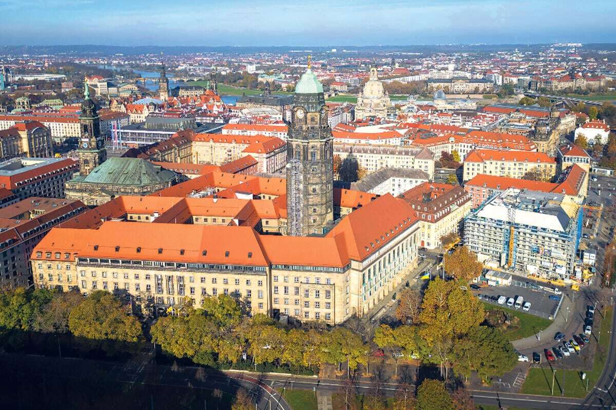 Demo-Proteste gegen Hilberts Sparhammer in der Innenstadt