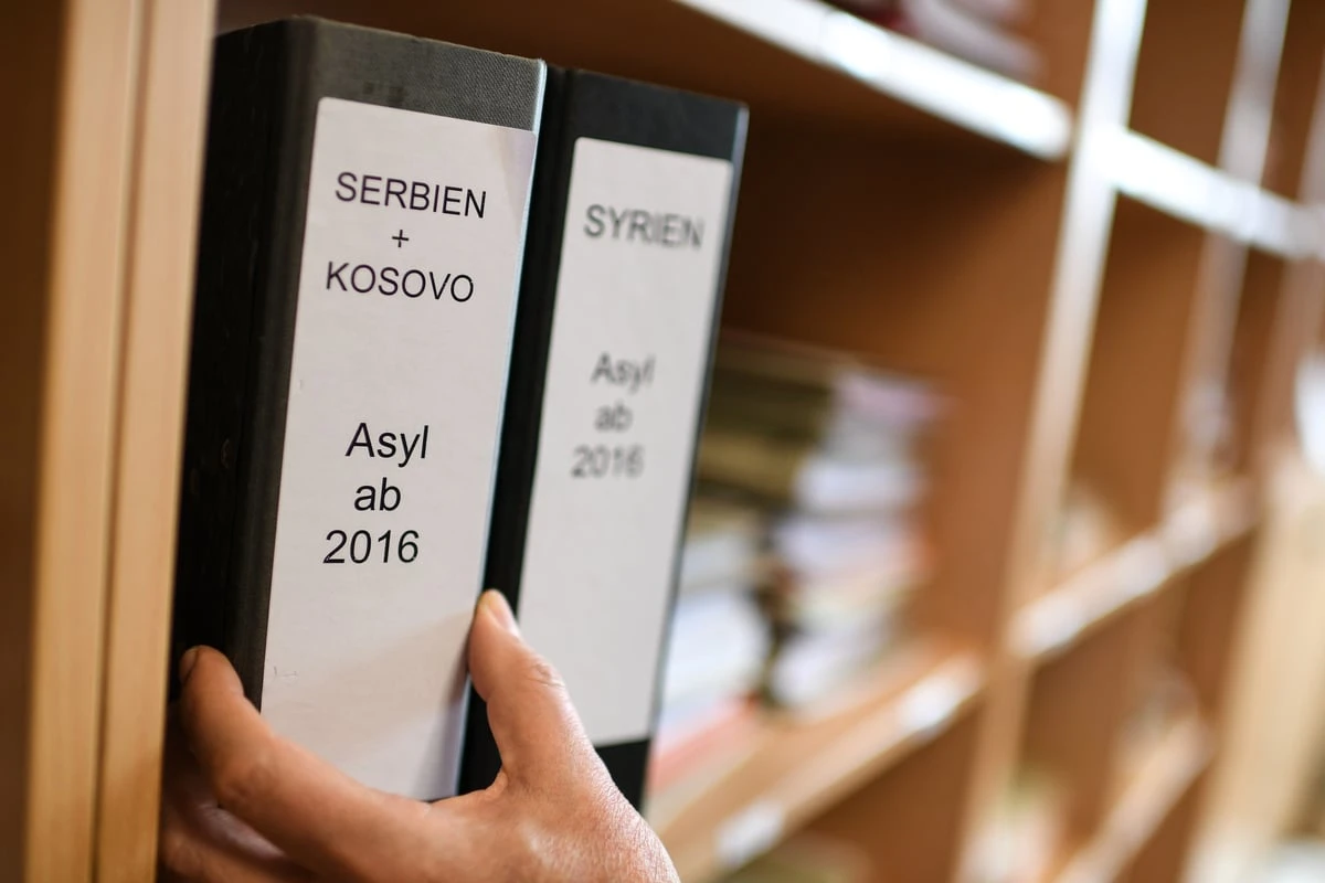 Es wird zu selten abgeschoben: Verwaltungsrichter kritisieren Asylpraxis