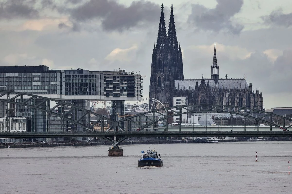 Wasserverbot! Stadt Köln greift durch und droht Bürgern mit 50.000 Euro Bußgeld