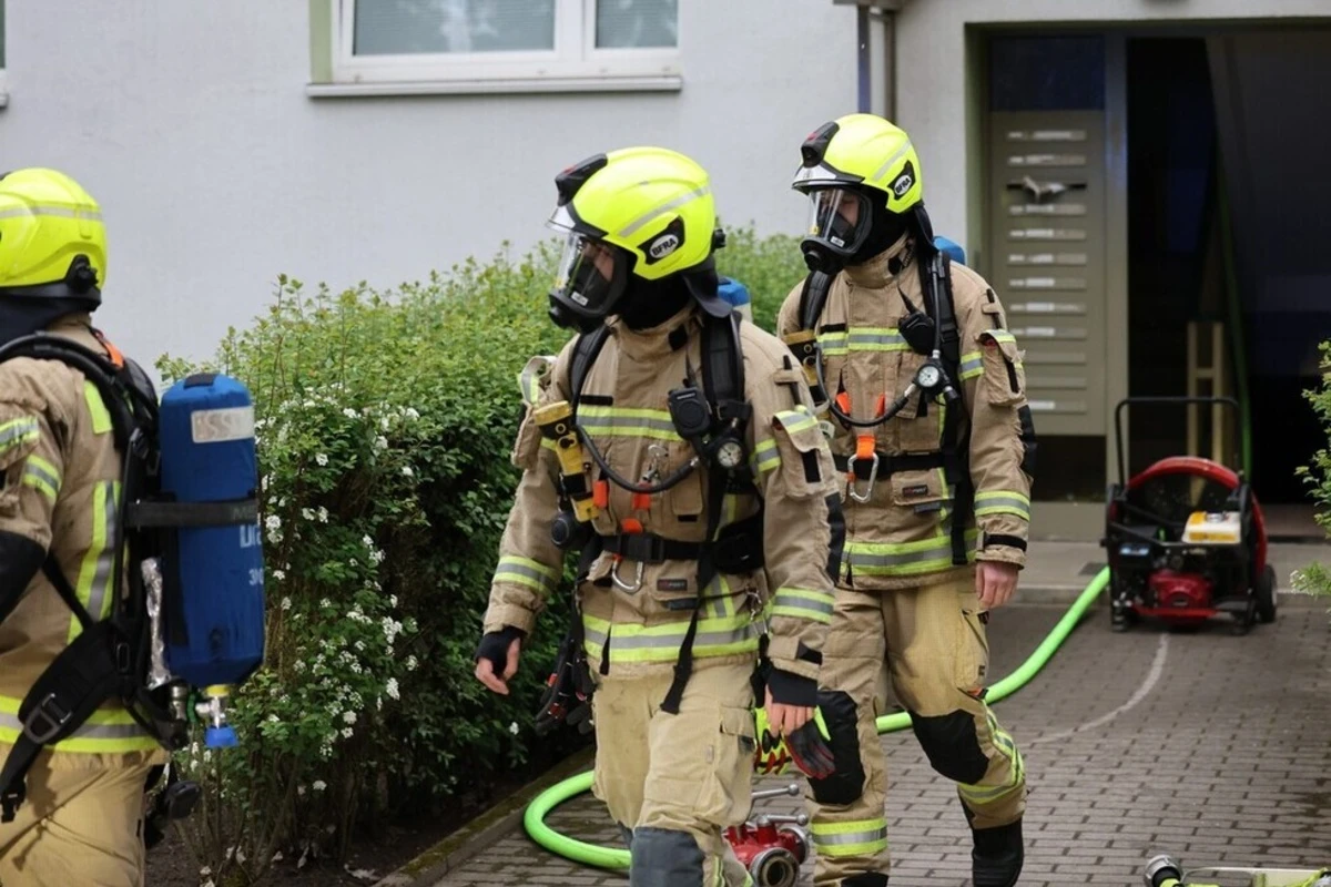 Schreck in Weißensee: Feuerwehr entdeckt Toten in Brandwohnung