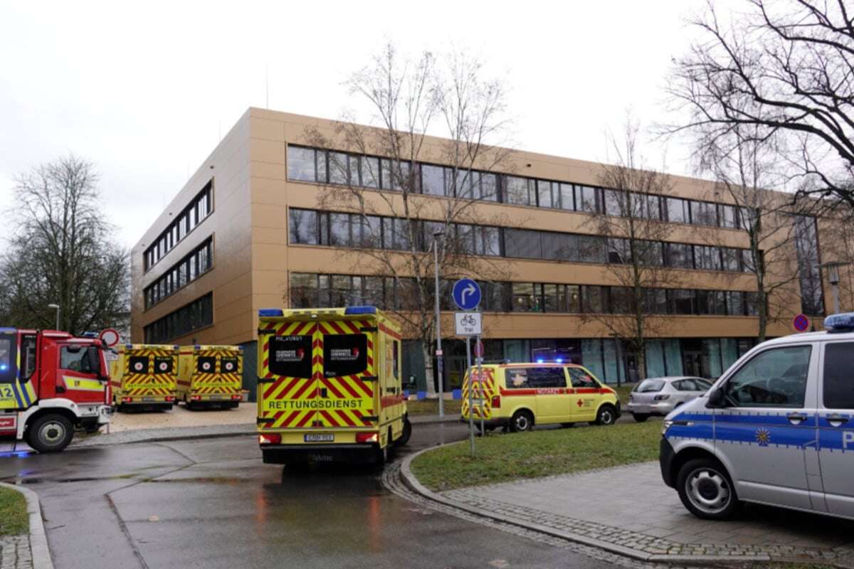 Giftalarm an Chemnitzer Schule: Weißes Pulver in Aula verstreut