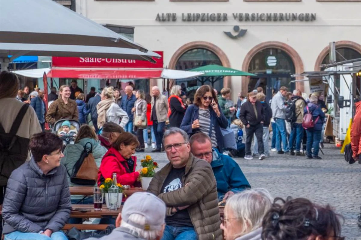 Lange Schlangen vor den Ständen: Neues Markt-Highlight begeistert Leipzig