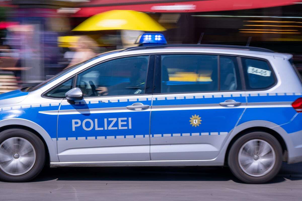 Homophob beleidigt, geschlagen und getreten - Polizei sucht nach drei Männern!