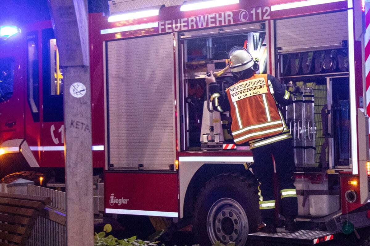 Brand im Kurpark Bad Salzschlirf: Seifenpavillon in Flammen