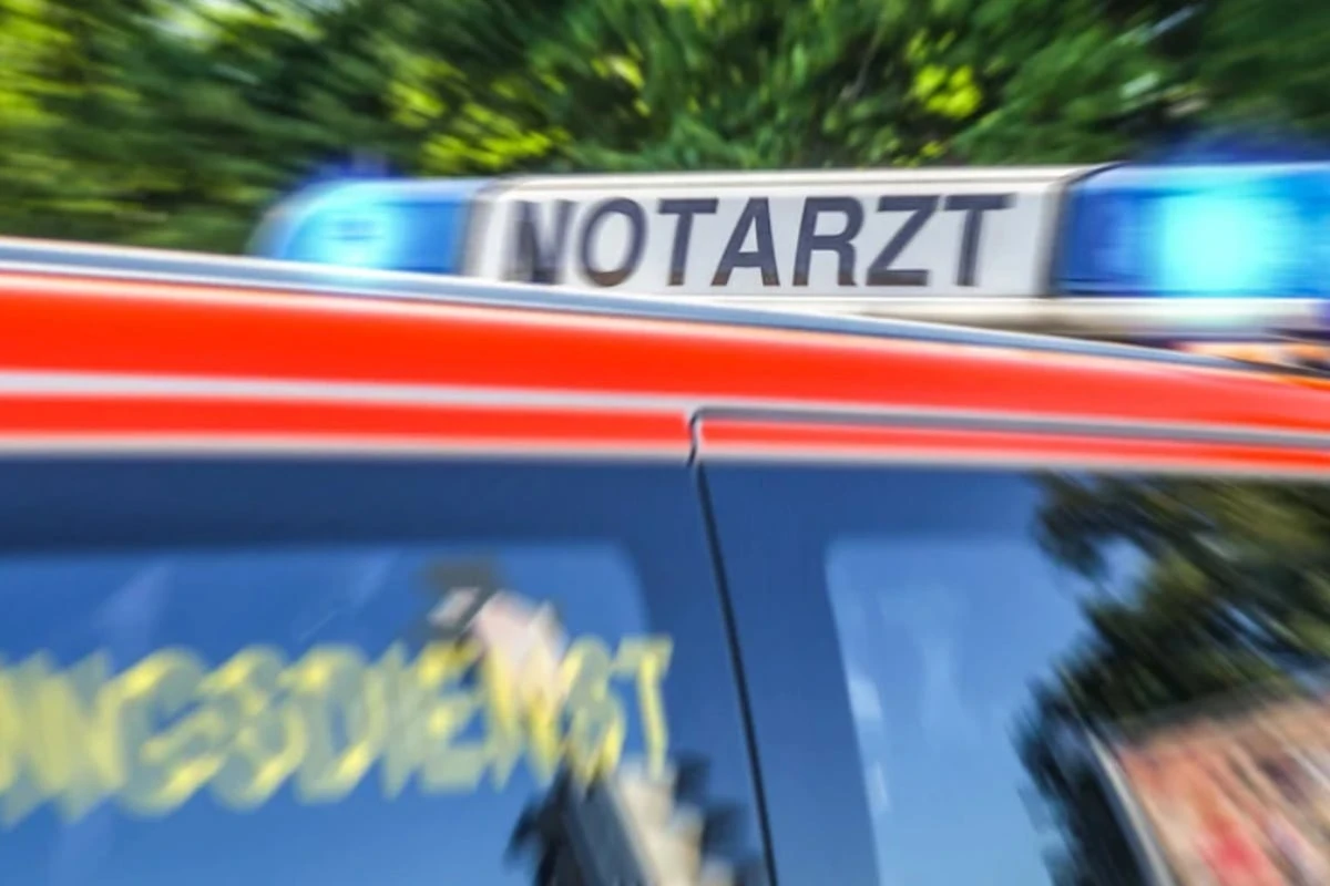 Schwere Crashs im Vogtland: Mercedes-Fahrer stirbt noch an Unfallstelle