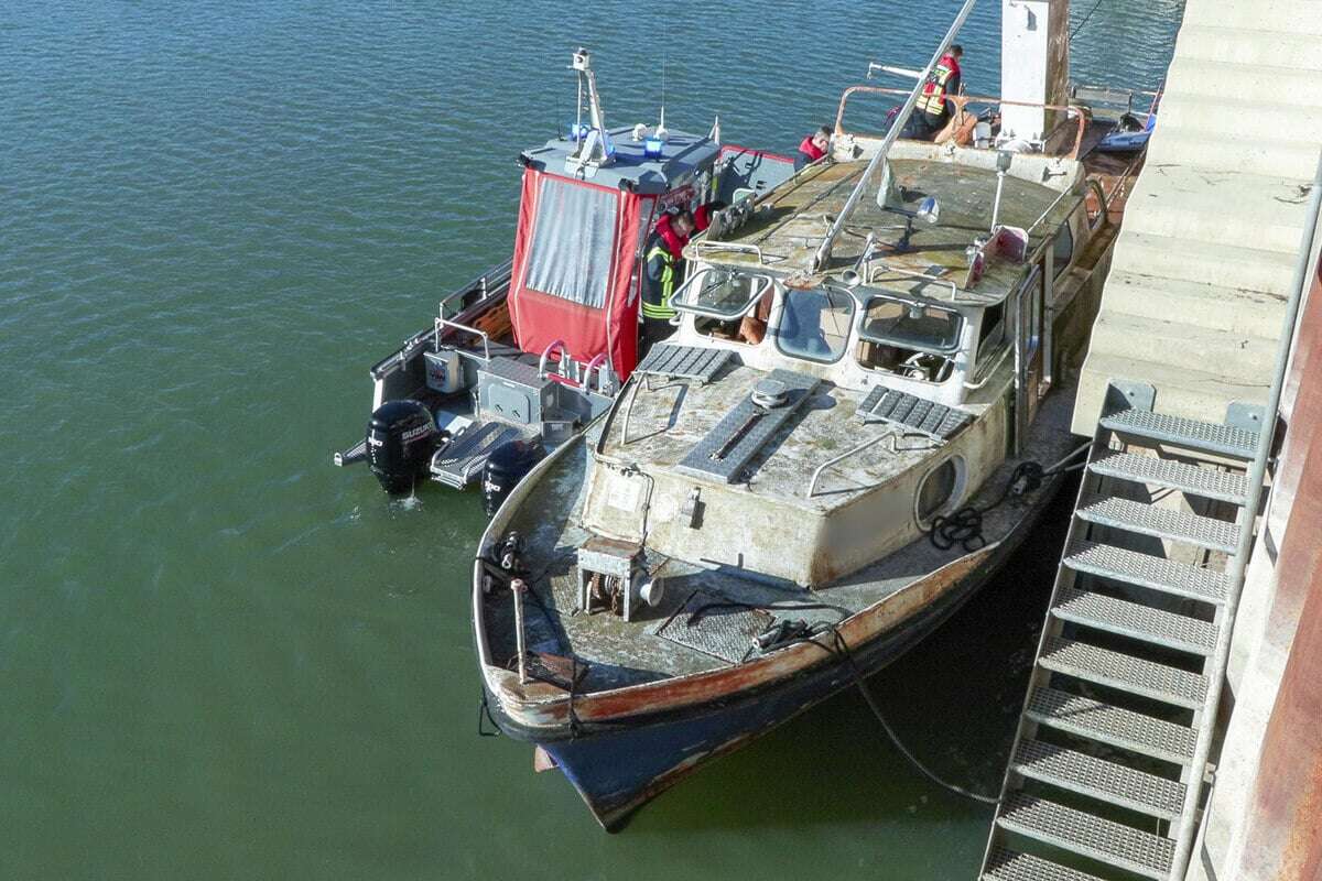 Umweltsauerei vermieden: Feuerwehr musste havariertes Boot auspumpen