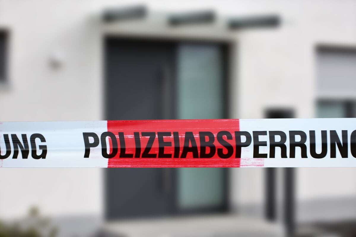 Polizei erhält Hinweis: Wenig später machen Beamte grausigen Fund