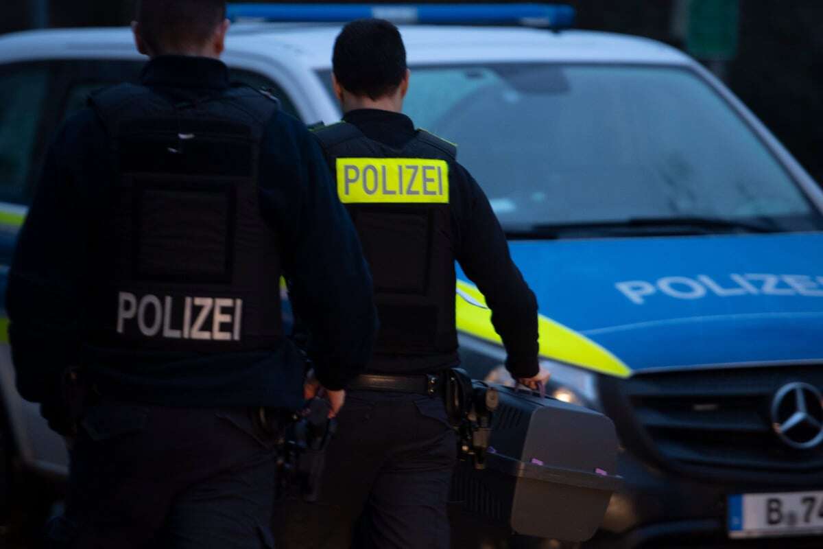 Furchtbare Tat in Spandau: Frau niedergestochen - Lebensgefahr!