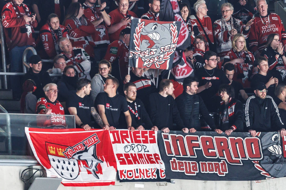 Eisbären-Chaoten attackieren Fanbus der Kölner Haie mit Stangen und Flaschen