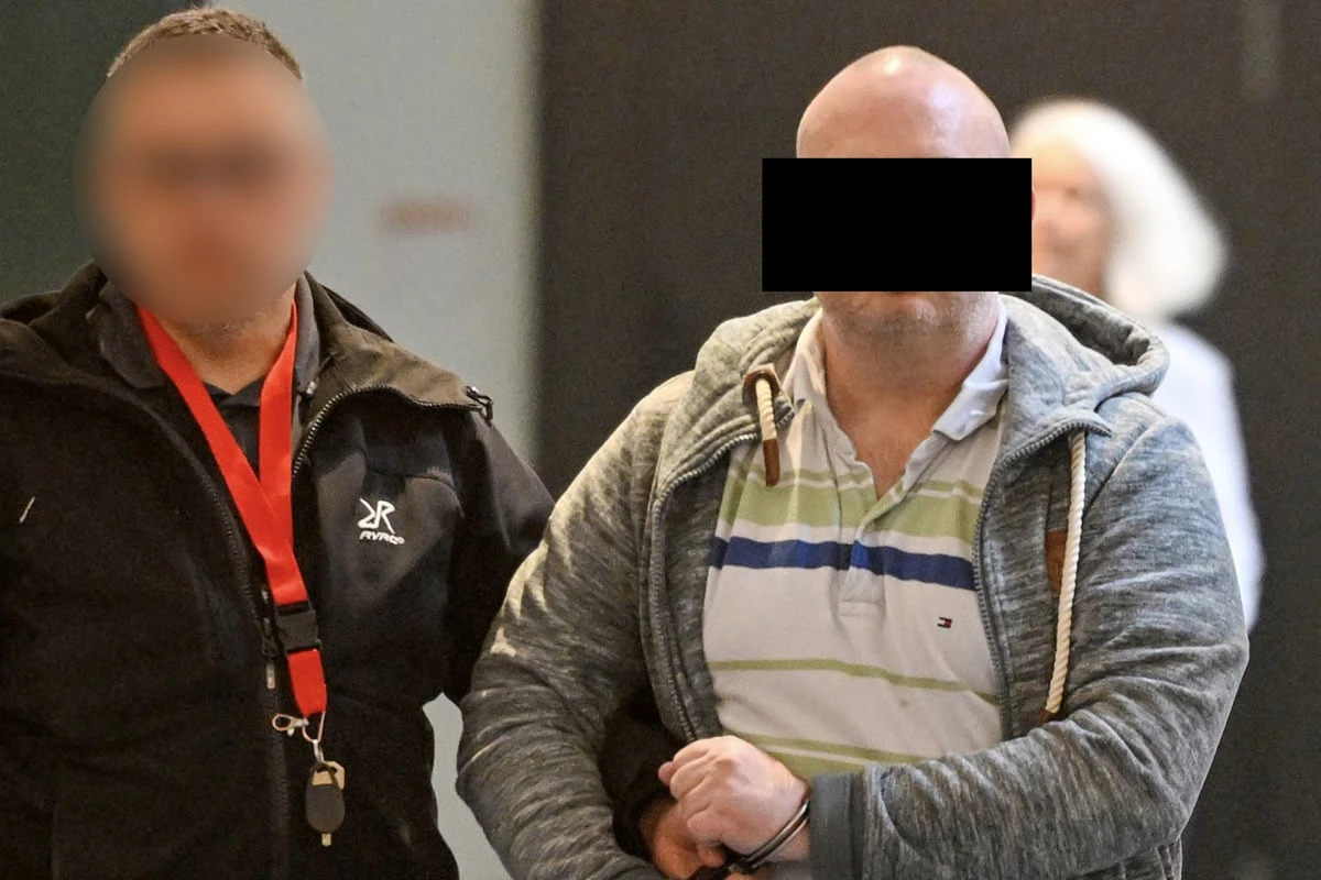 Überfall in Dresdner Innenstadt: Bewaffneter wird untergebracht