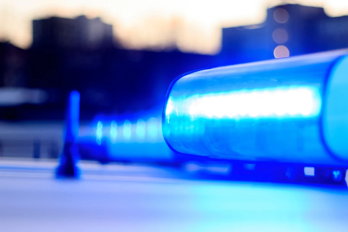 Fahrradfahrerin rast 6-Jährigen um und flüchtet