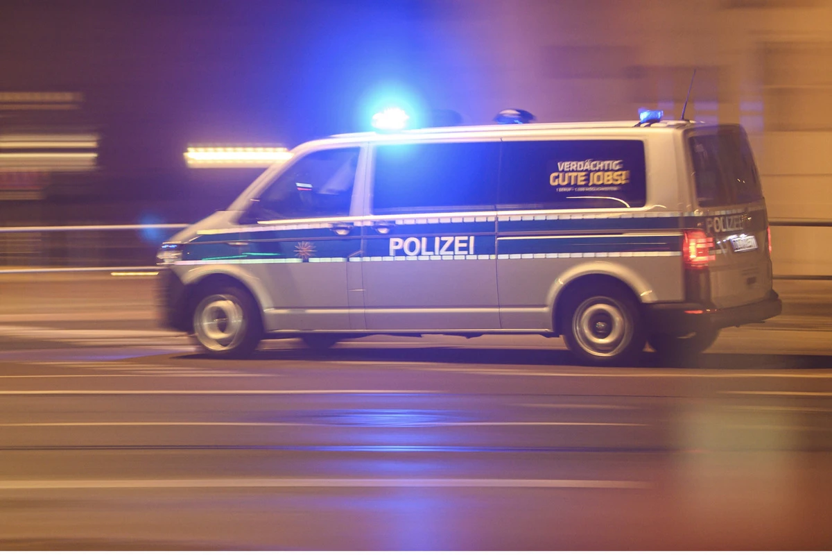 Autodieb fährt mit C-Klasse durch Dresden: Plötzlich bemerkt er Polizei