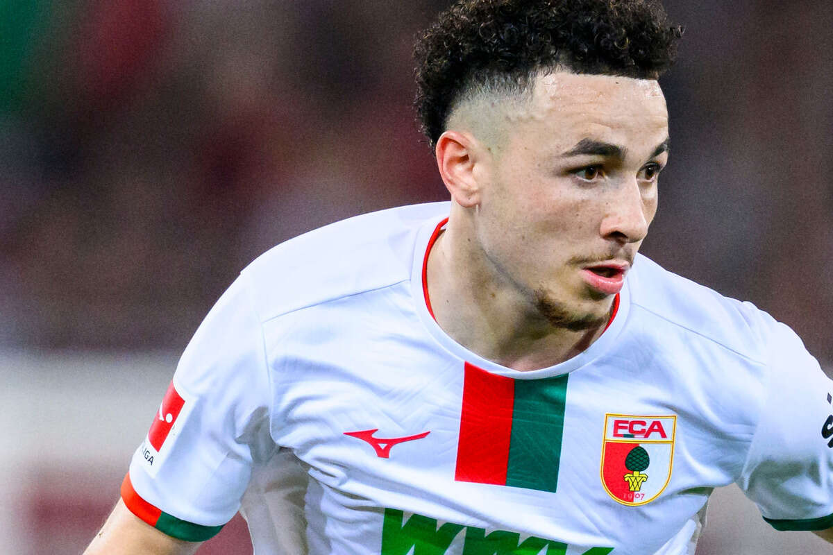 Transfermarkt im Ticker: Bundesliga-Abgang fix! FCA-Star Vargas schließt sich Top-Klub an