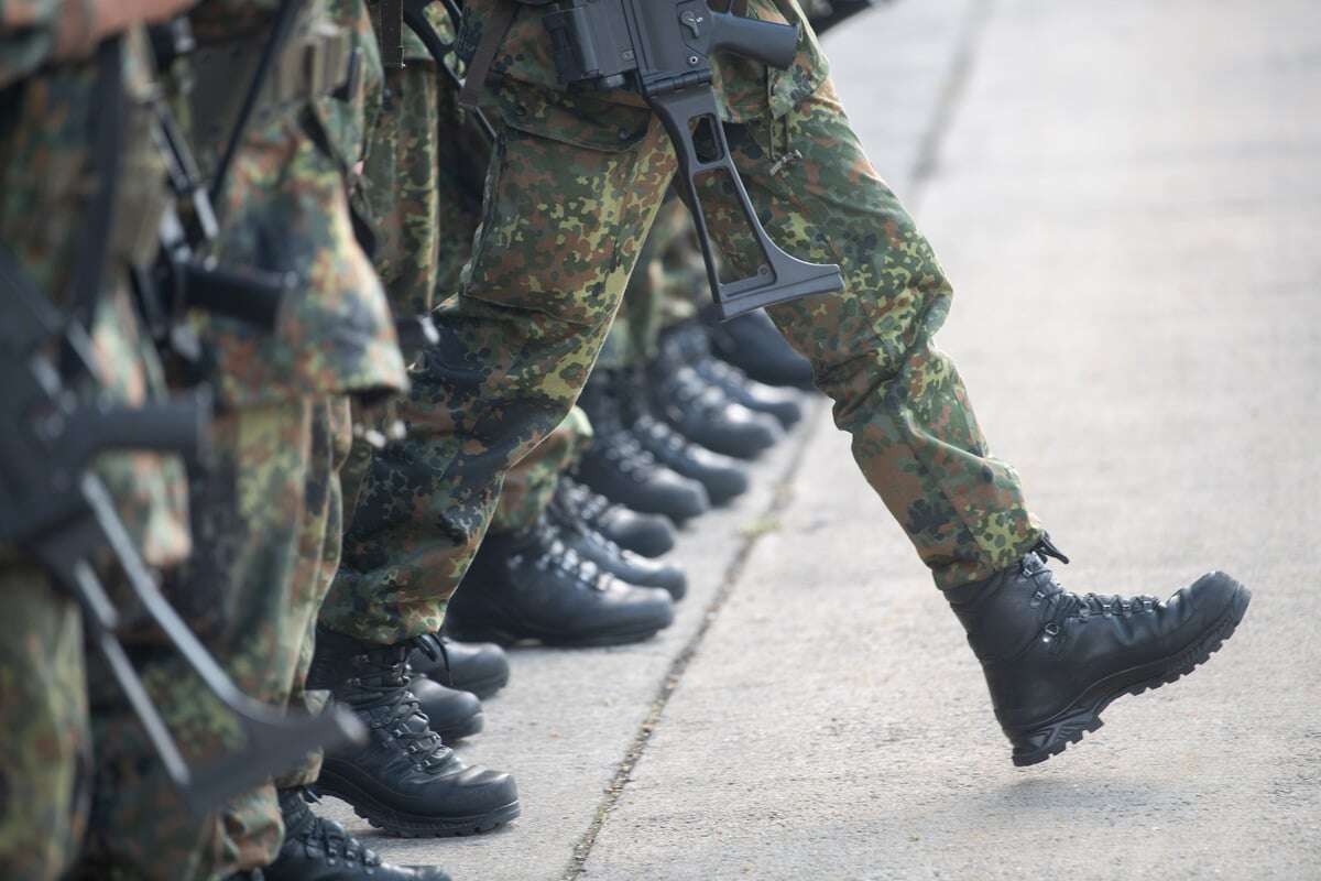 Mit 17 Jahren zur Bundeswehr: Zahl junger Rekruten steigt in Sachsen-Anhalt