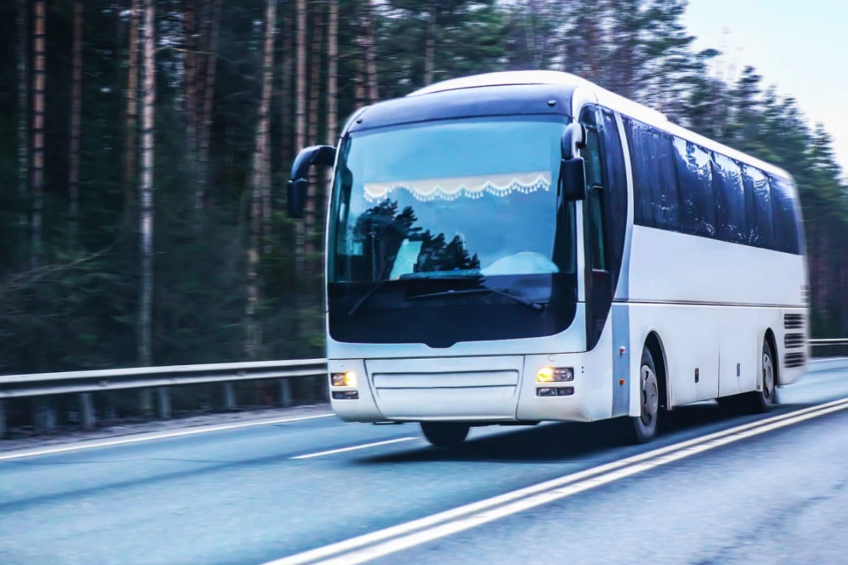 Messerattacke in Reisebus: Prügel-Streit eskaliert auf der A9