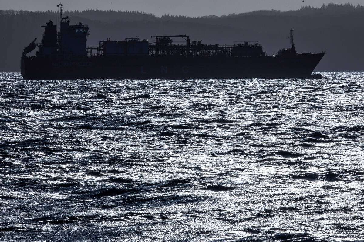 99.000 Tonnen Öl geladen: Manövrierunfähiger Tanker treibt in Ostsee