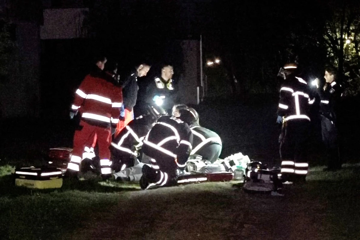 Nach tödlichem Hochhaus-Sturz aus acht Metern: Beschuldigte schweigen